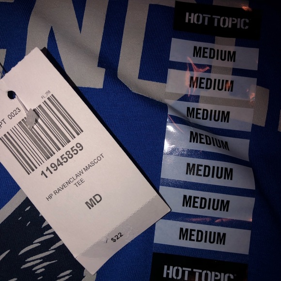 Ravenclaw tshirt - Picture 2 of 3